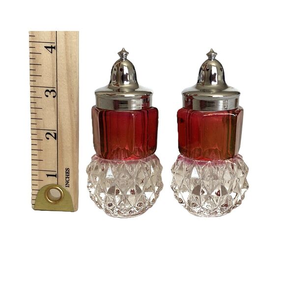 VTG Indiana Glass Co Rubby Red Kings Crown Diamond Point Salt Pepper Shakers - Picture 5 of 6